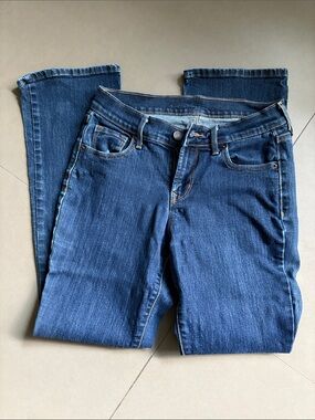 Classic Women's Blue Denim Jeans - Versatile Everyday Fit